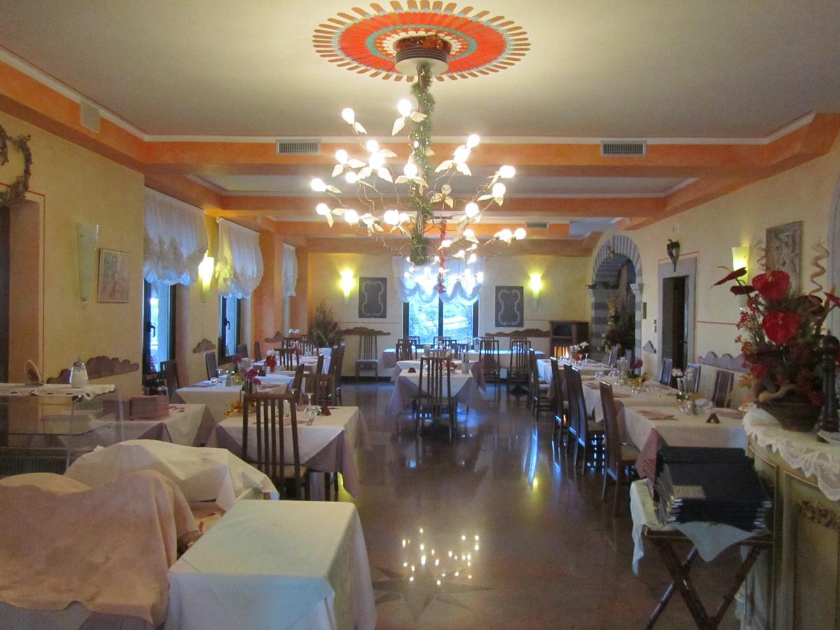 Albergo Ristorante Conca Azzurra Colico Buitenkant foto